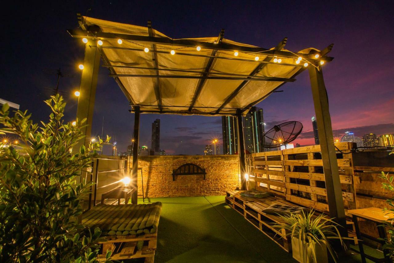 The Bridge Hostel バンコク都 エクステリア 写真