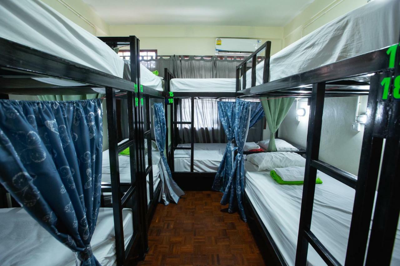 The Bridge Hostel バンコク都 エクステリア 写真