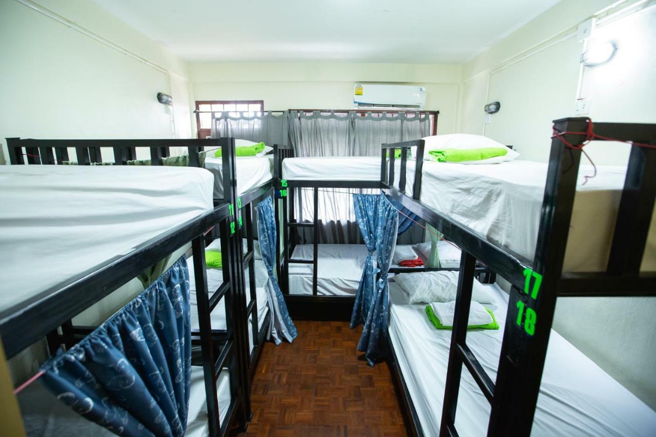 The Bridge Hostel バンコク都 エクステリア 写真