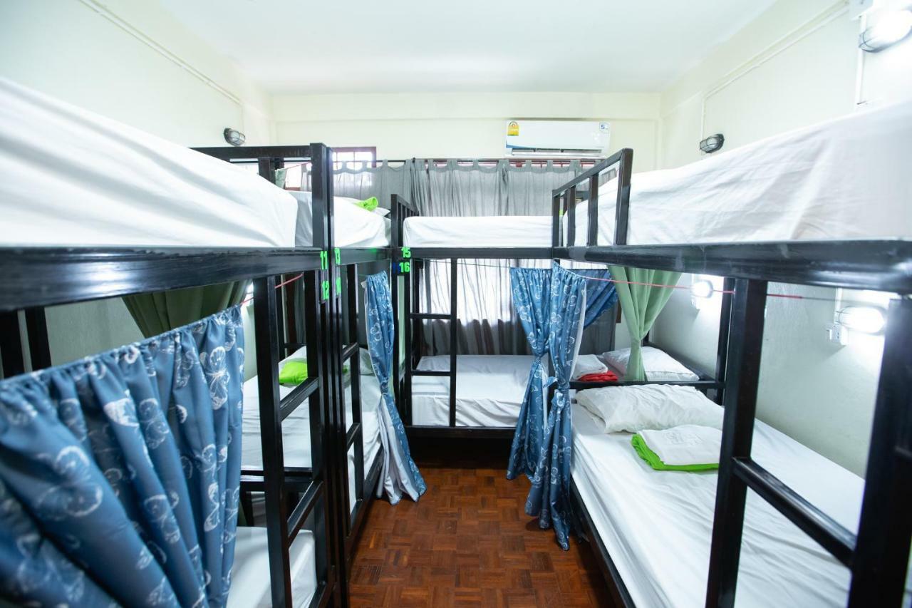 The Bridge Hostel バンコク都 エクステリア 写真