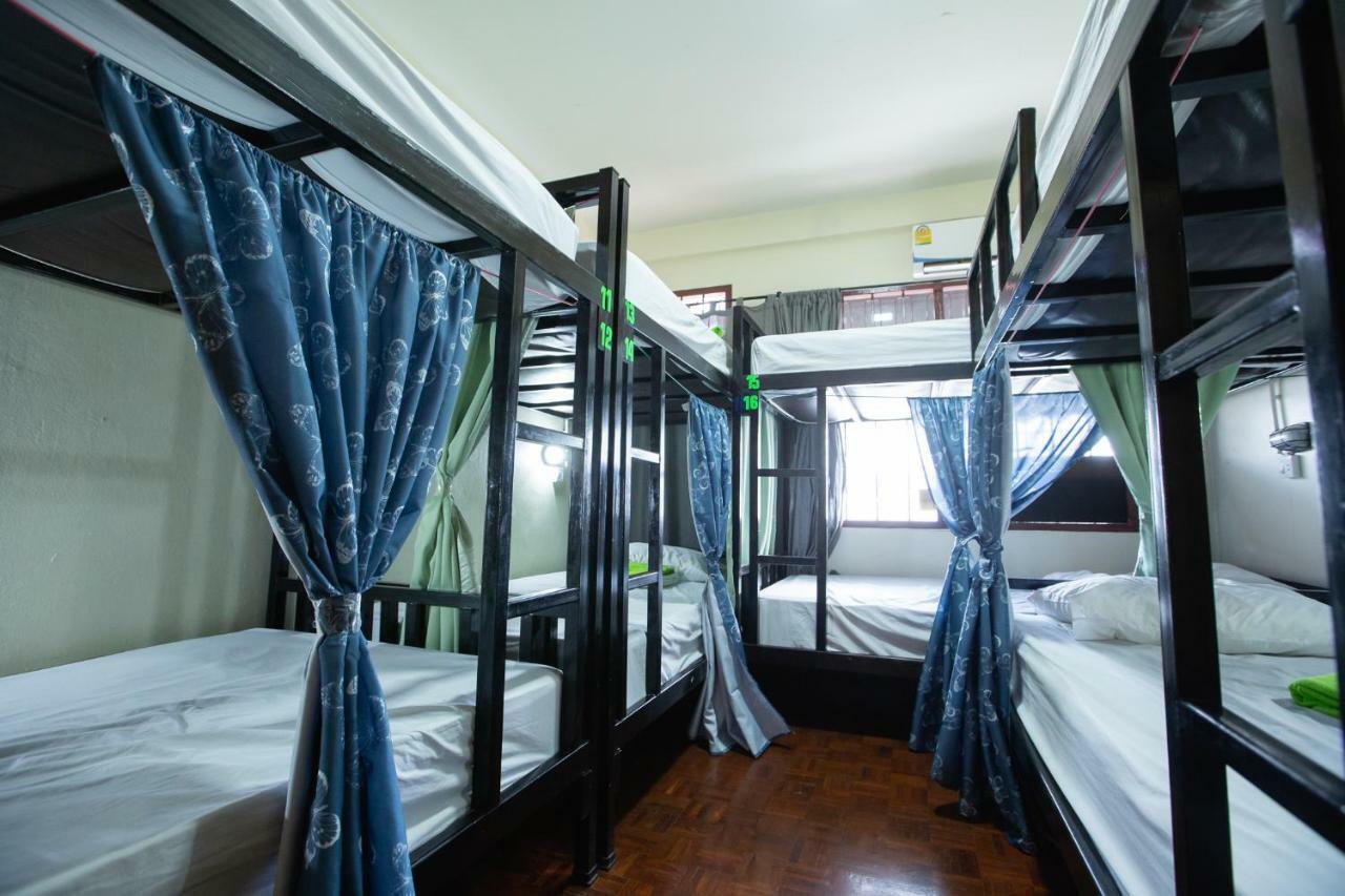 The Bridge Hostel バンコク都 エクステリア 写真