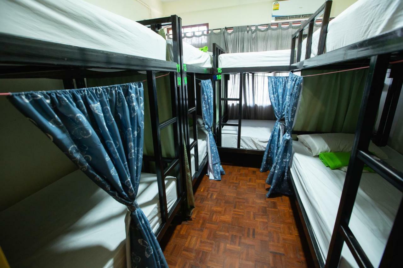 The Bridge Hostel バンコク都 エクステリア 写真