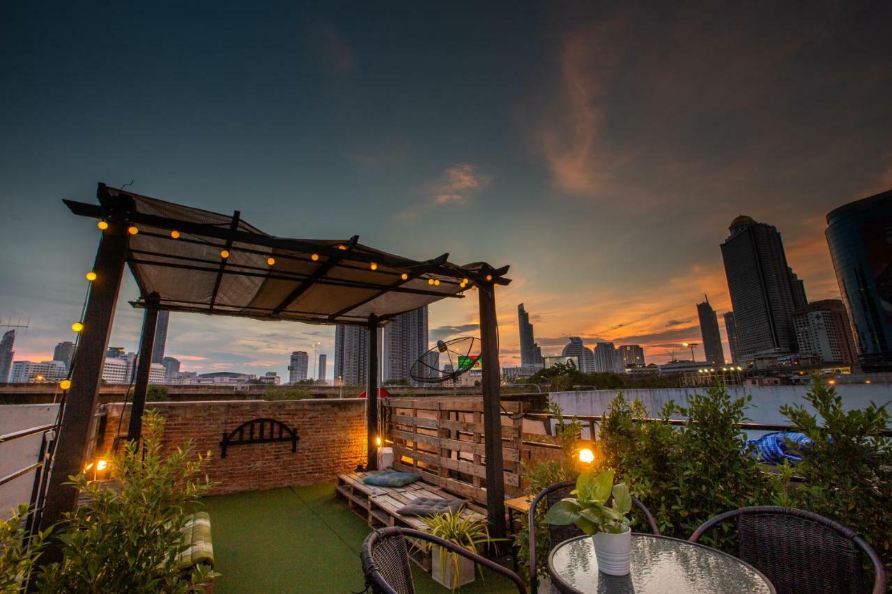 The Bridge Hostel バンコク都 エクステリア 写真