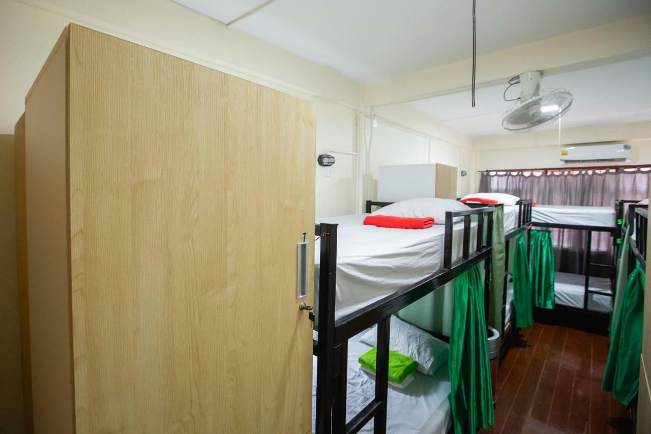 The Bridge Hostel バンコク都 エクステリア 写真