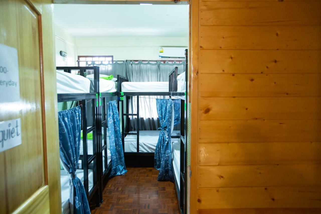 The Bridge Hostel バンコク都 エクステリア 写真